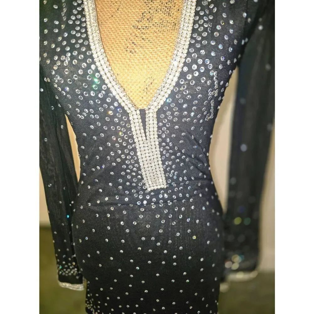 L'impasse Bodycon Dress - Picture 3 of 16